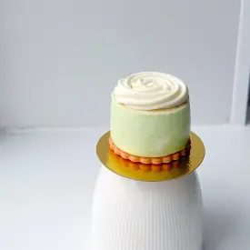 Муссовое пирожное Фисташка-малина