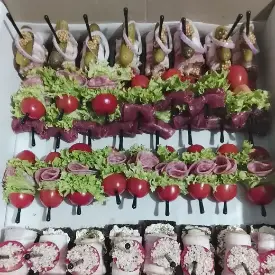 Бокс канапе «Под крепкое»