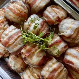 Шампиньоны в беконе