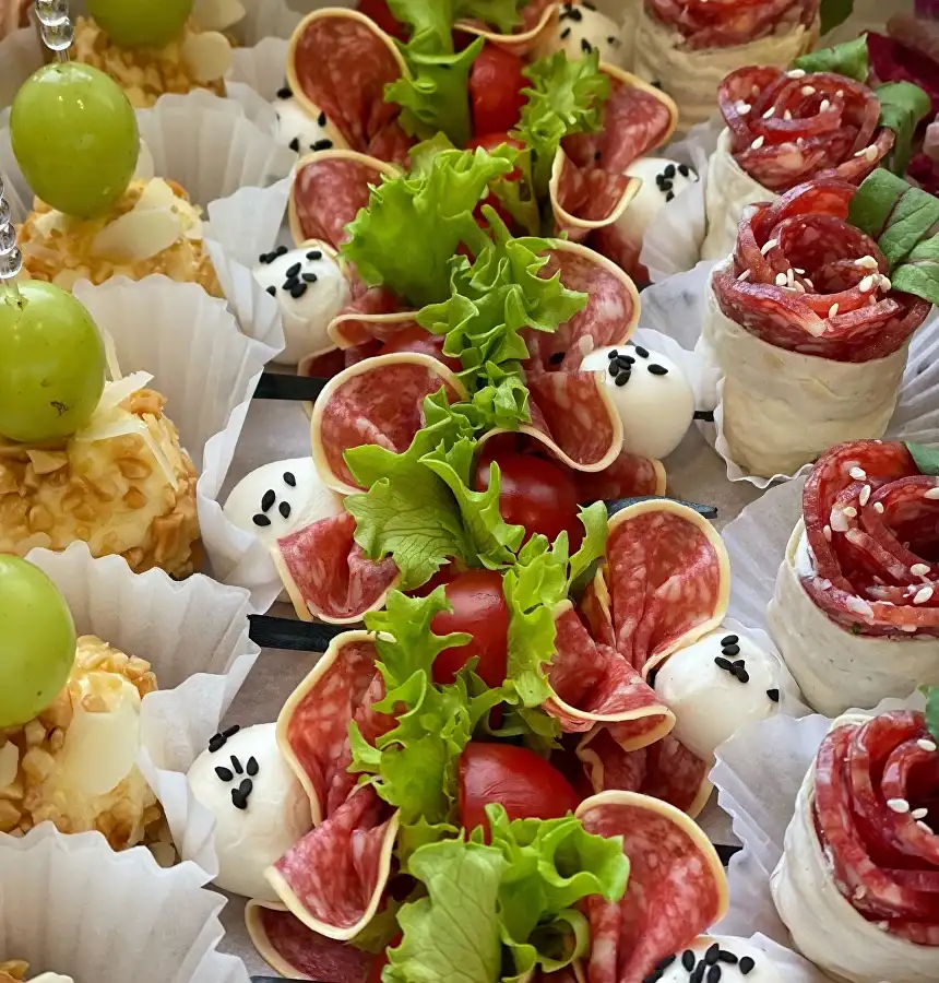 Канапе фото 2