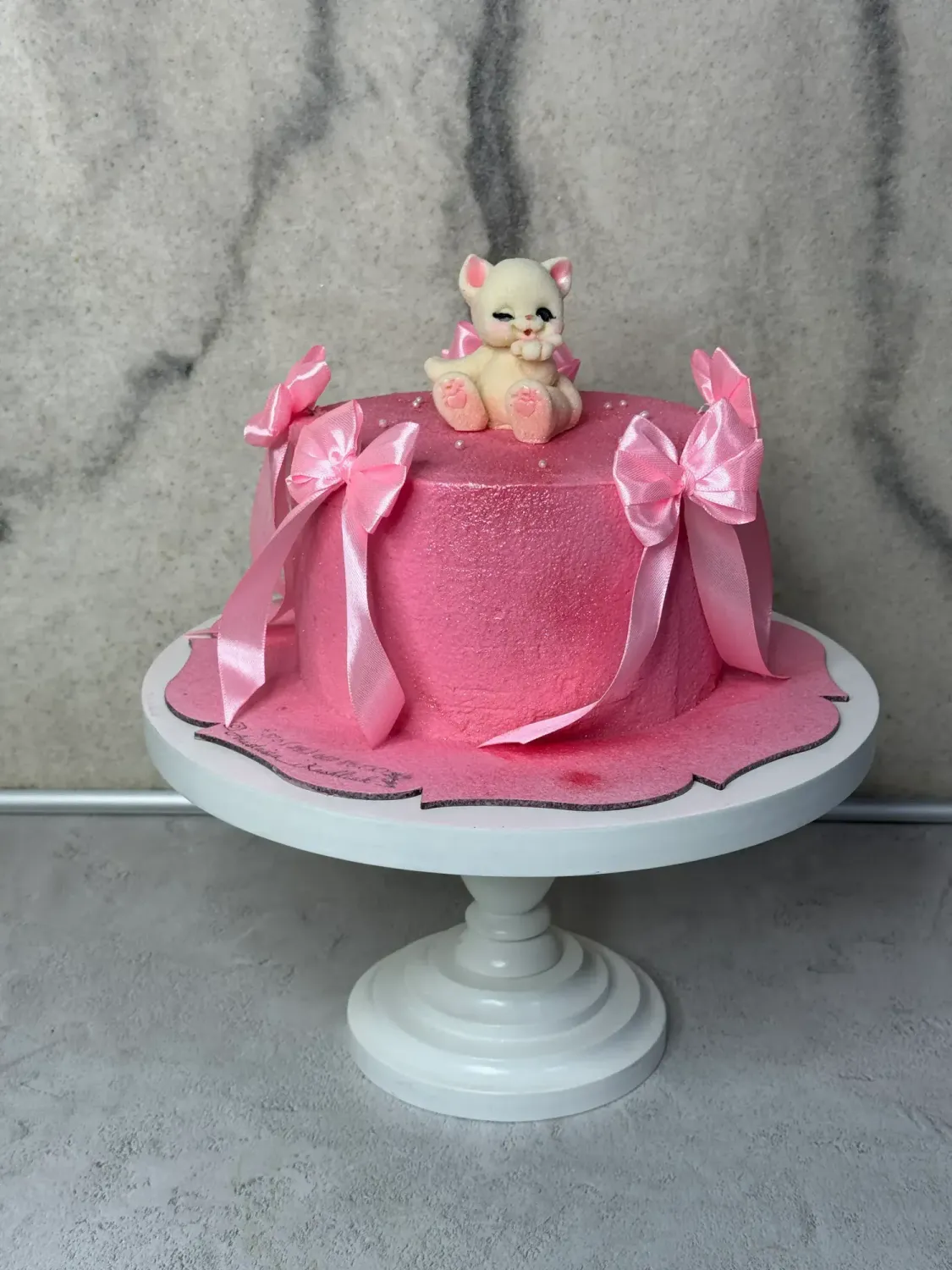 Торт "Котик с бантиками"