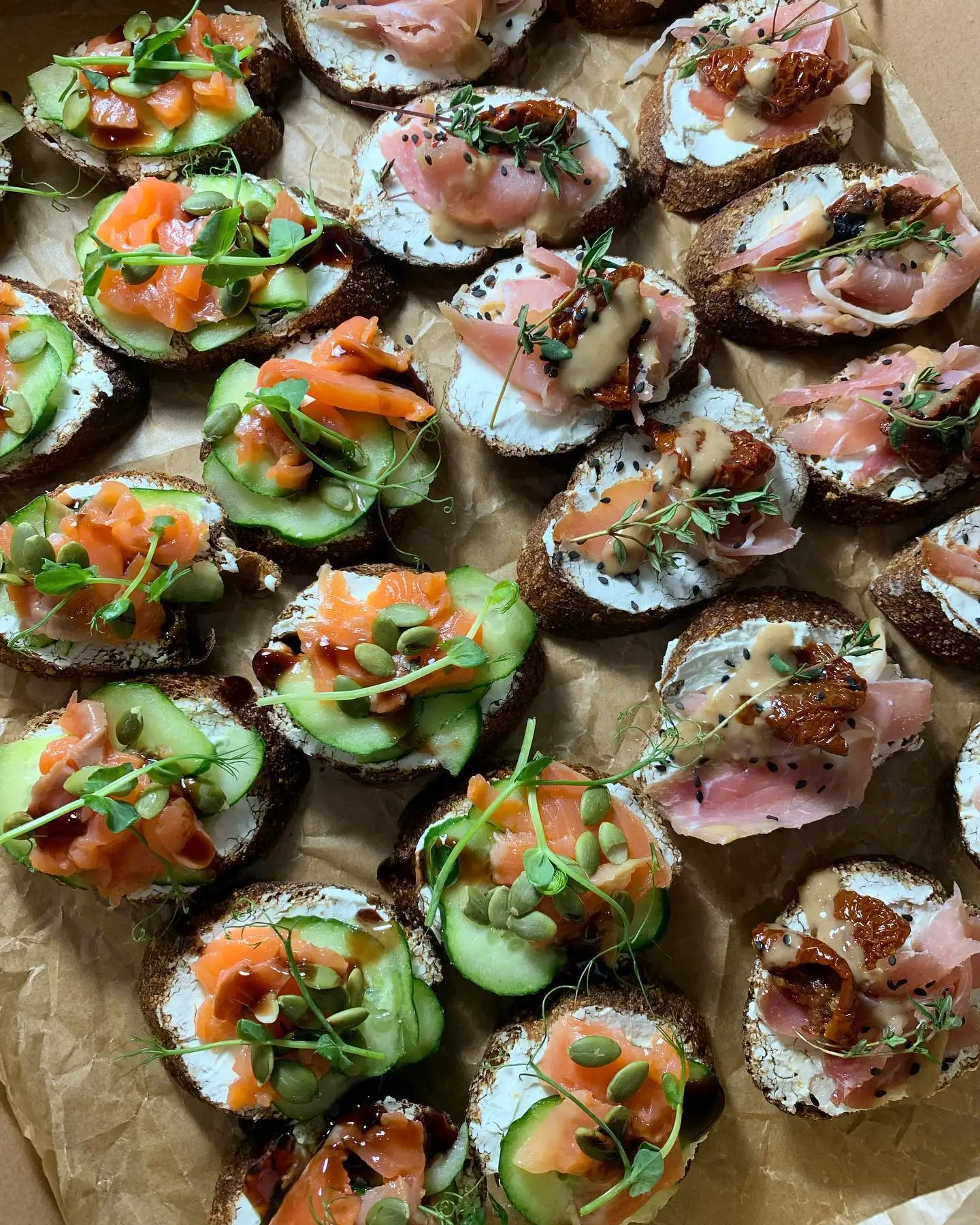 Брускетты в ассортименте фото 4