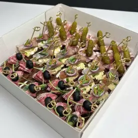 Бокс «На черном хлебе»