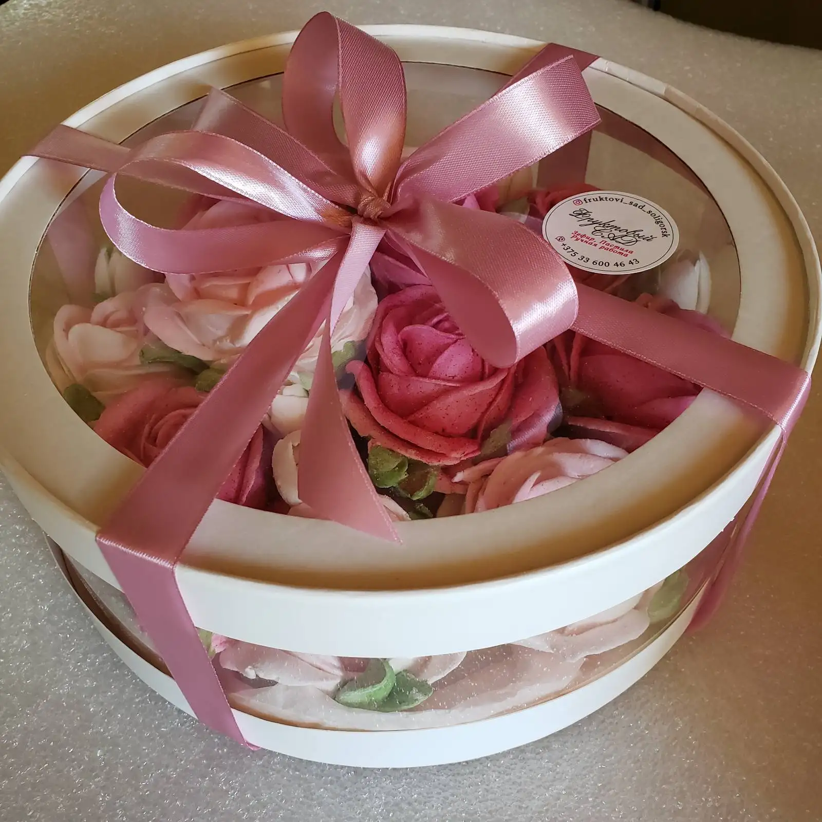 Коробка «аквариум» с цветами из зефира, 24 см фото 10