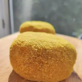 Куриная бомбочка с креветками и сыром