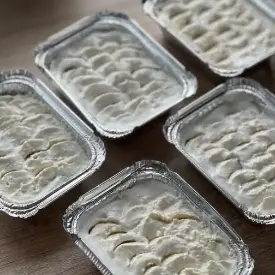 Запеканка из творога с курагой и изюмом