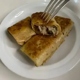 Блинчики с курицей и грибами