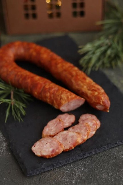 Колбаса свиная копчёная, 1 кг