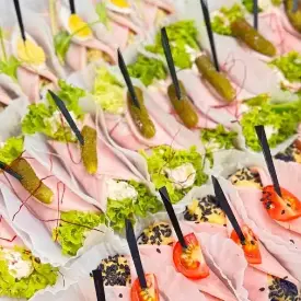 Рулетики из ветчины