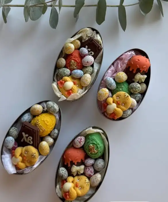 Шкатулка-яйцо со сладостями фото 2