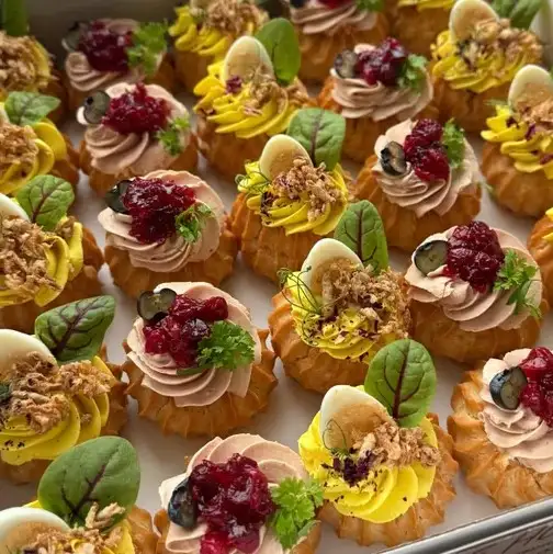 Бокс из профитролей