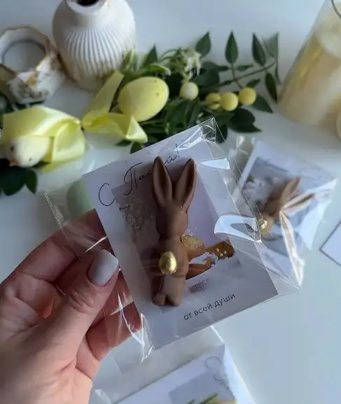 Зайки с открыткой фото 3