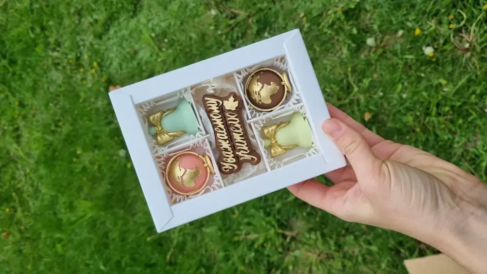 Набор шоколадных изделий "Лiпень" Учителю, 65 гр фото 1