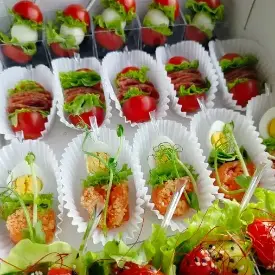 Бокс канапе «Вкусный микс»