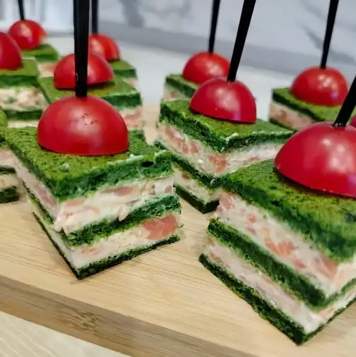 Шпинатное пирожное