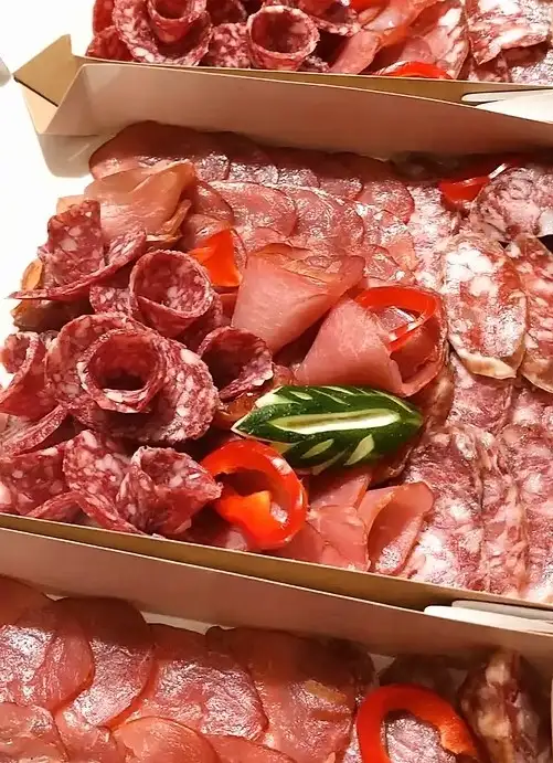 Ассорти мясное