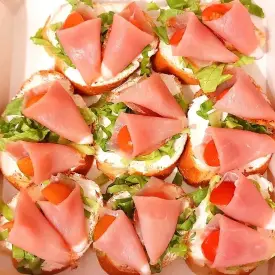 Брускетта с полендвицей