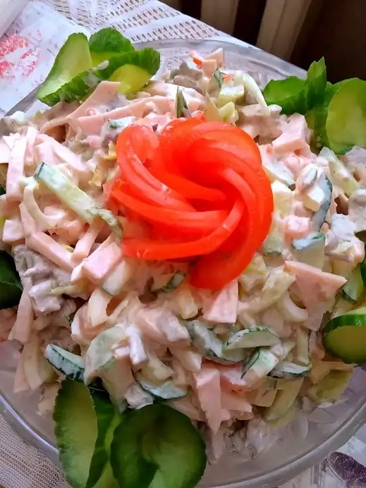 Салаты в ассортименте фото 3