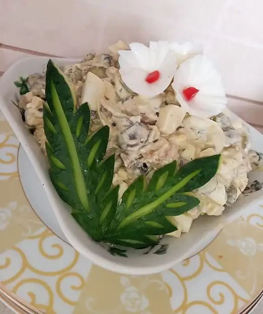 Салаты в ассортименте фото 2