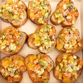 Брускеты севиче из лосося