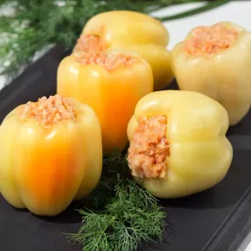 Перцы фаршированные свининой и курицей, 1кг.