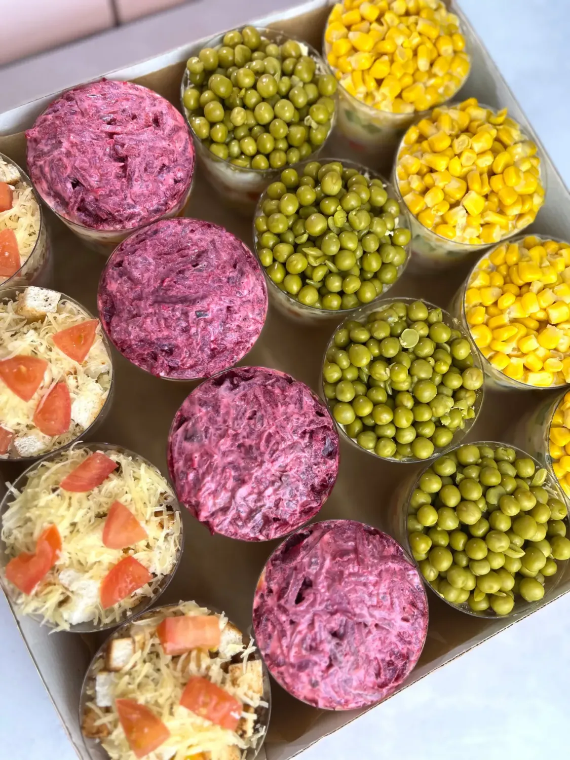 Бокс «Сытные салаты», 16 шт.