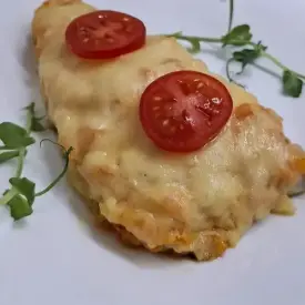Скумбрия, запеченная с овощами