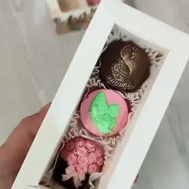 Шоколадный подарок к 8 марта