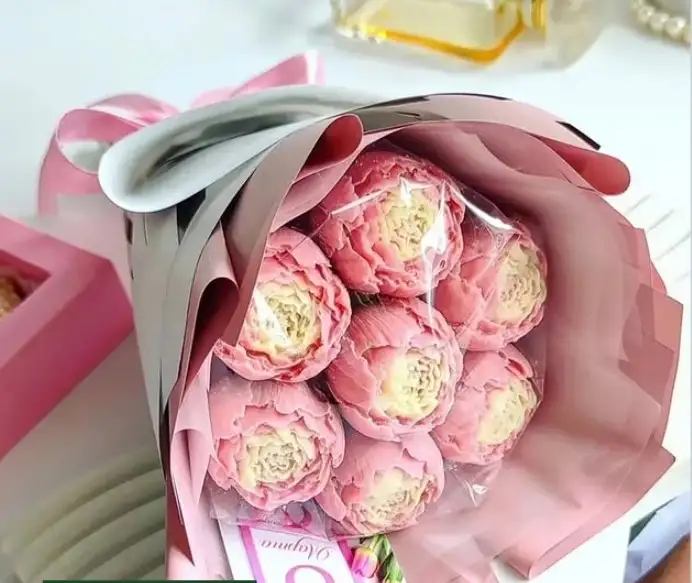 Букет пионов из шоколада