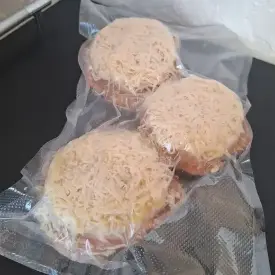 Филе с ананасами под сырной шапочкой