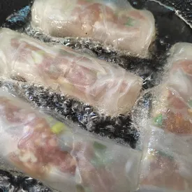 Спринг-роллы с ягненком в рисовой бумаге, 350 гр.