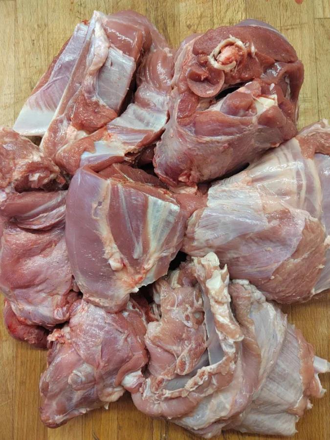 Набор для плова и шурпы (мясо на косточке: шея, ребра, лопатка кусочками), 1 кг