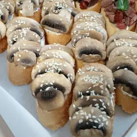 Брускетта с шампиньонами