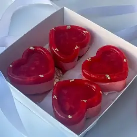 Муссовые клубничные пирожные