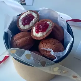 Орешки «Малина со сливками»