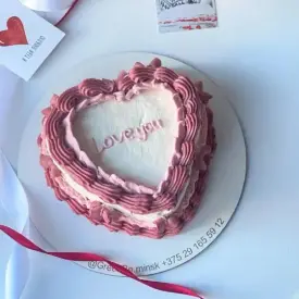 Торт-сердце «Красный бархат»