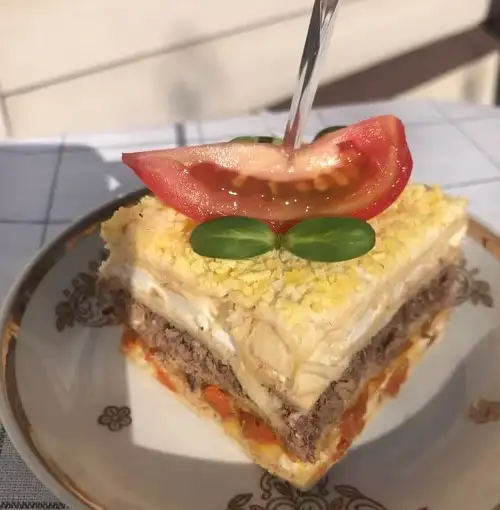 Пирожное с тунцом