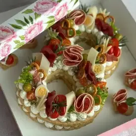 Закусочная цифра «8» (мясная)