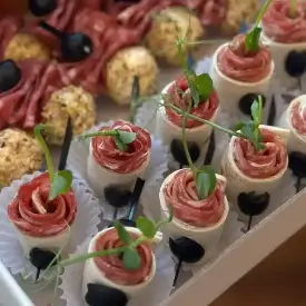 Канапе «Розочка»