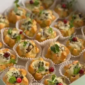 Профитроли с жульеном