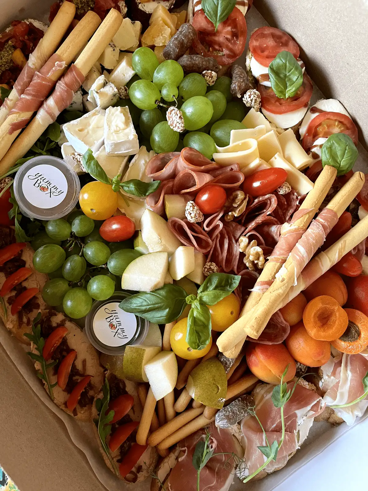 Premium Red Box фото 3