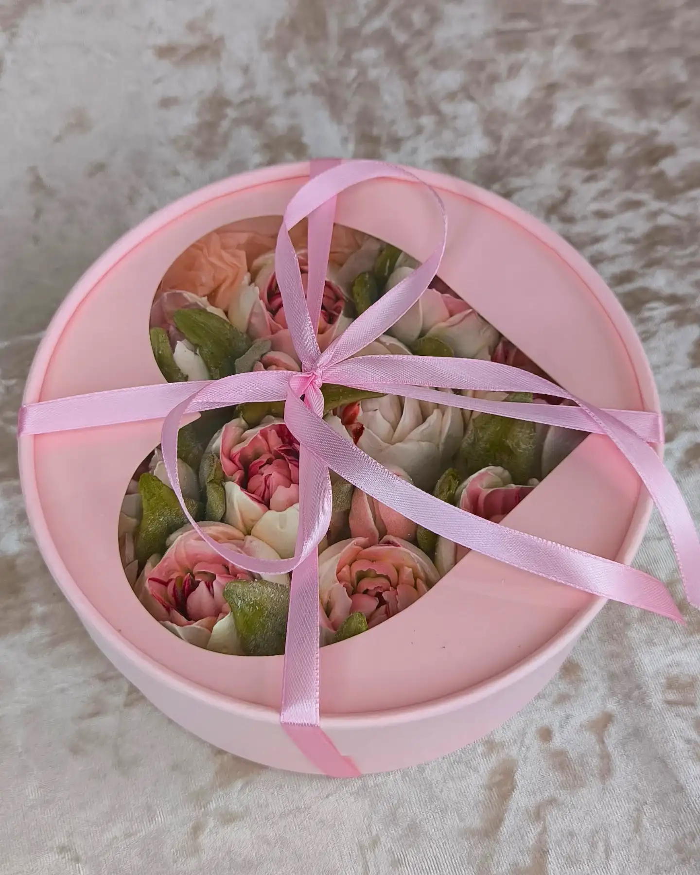 Зефир премиум-класса в круглой коробке с окошком, 18 см фото 4