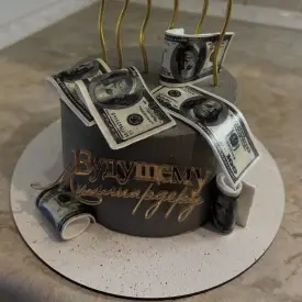 Торт будущему милионеру