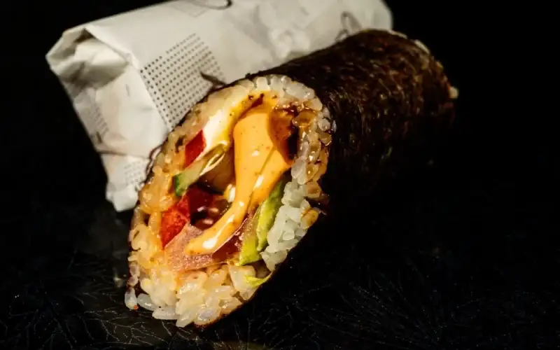 Суши буррито «Снежный краб»