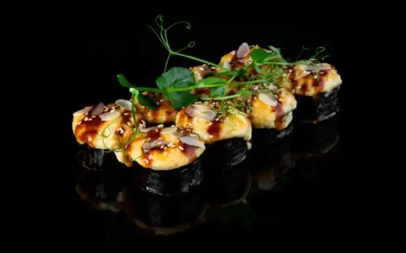 Запечённый ролл с креветками, 8 шт.