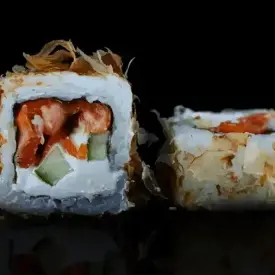 Ролл «Бонито с лососем», 8 шт.