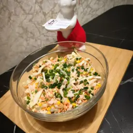 Салат с копчёной курицей