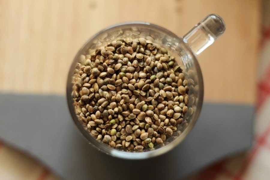 Семечки-зернышки конопли не очищенной, 200 гр. фото 1