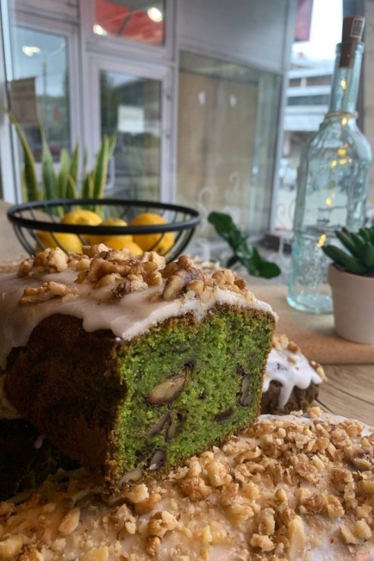 Кекс шпинатный с грецкими орехами, 100 г.