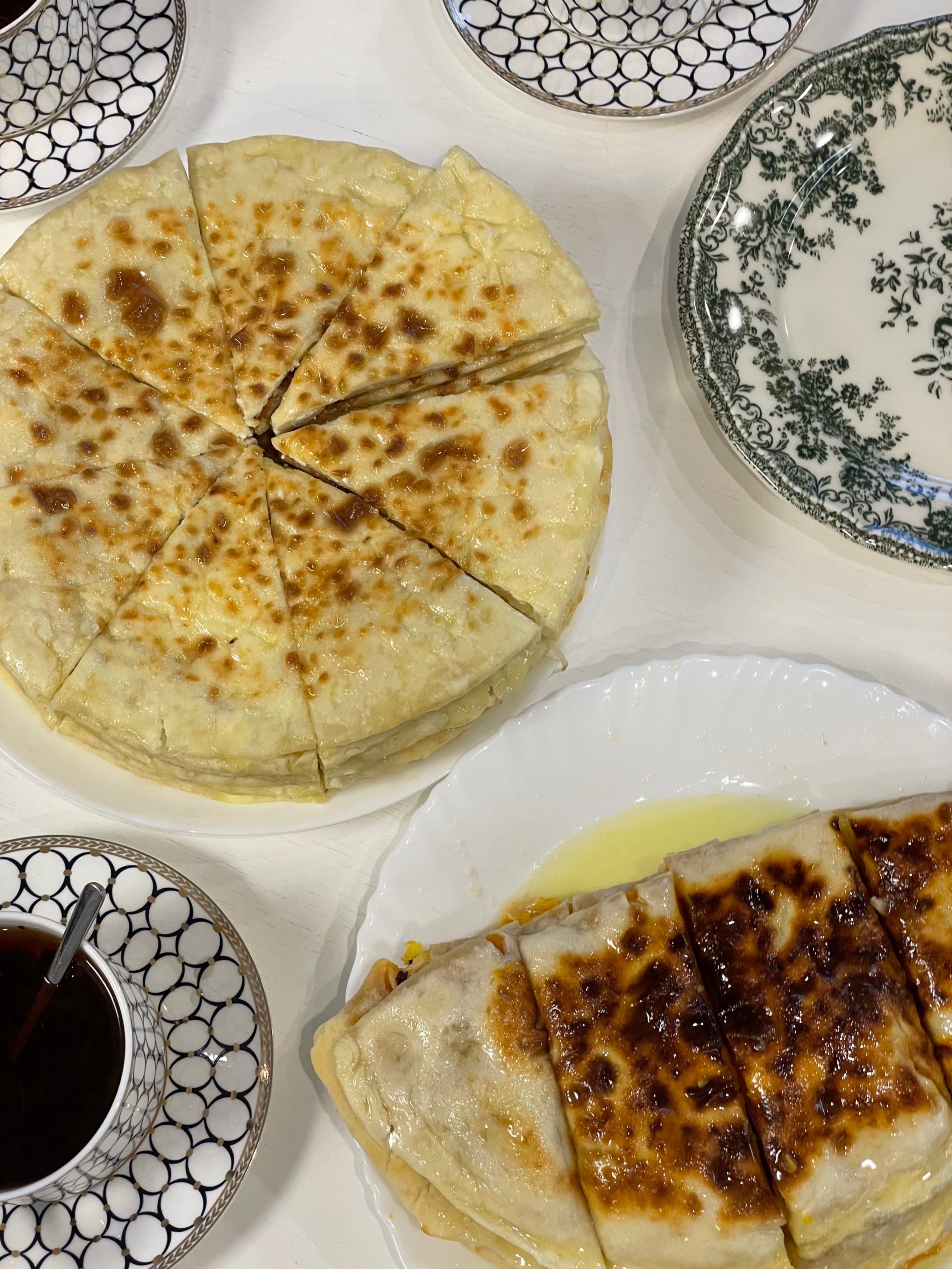 Чепалгаш ( лепешка с сыром)